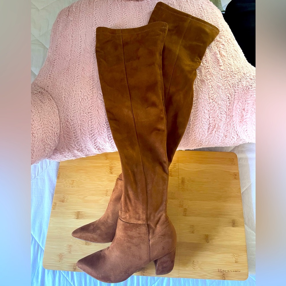 Over knee brown boots 👢
